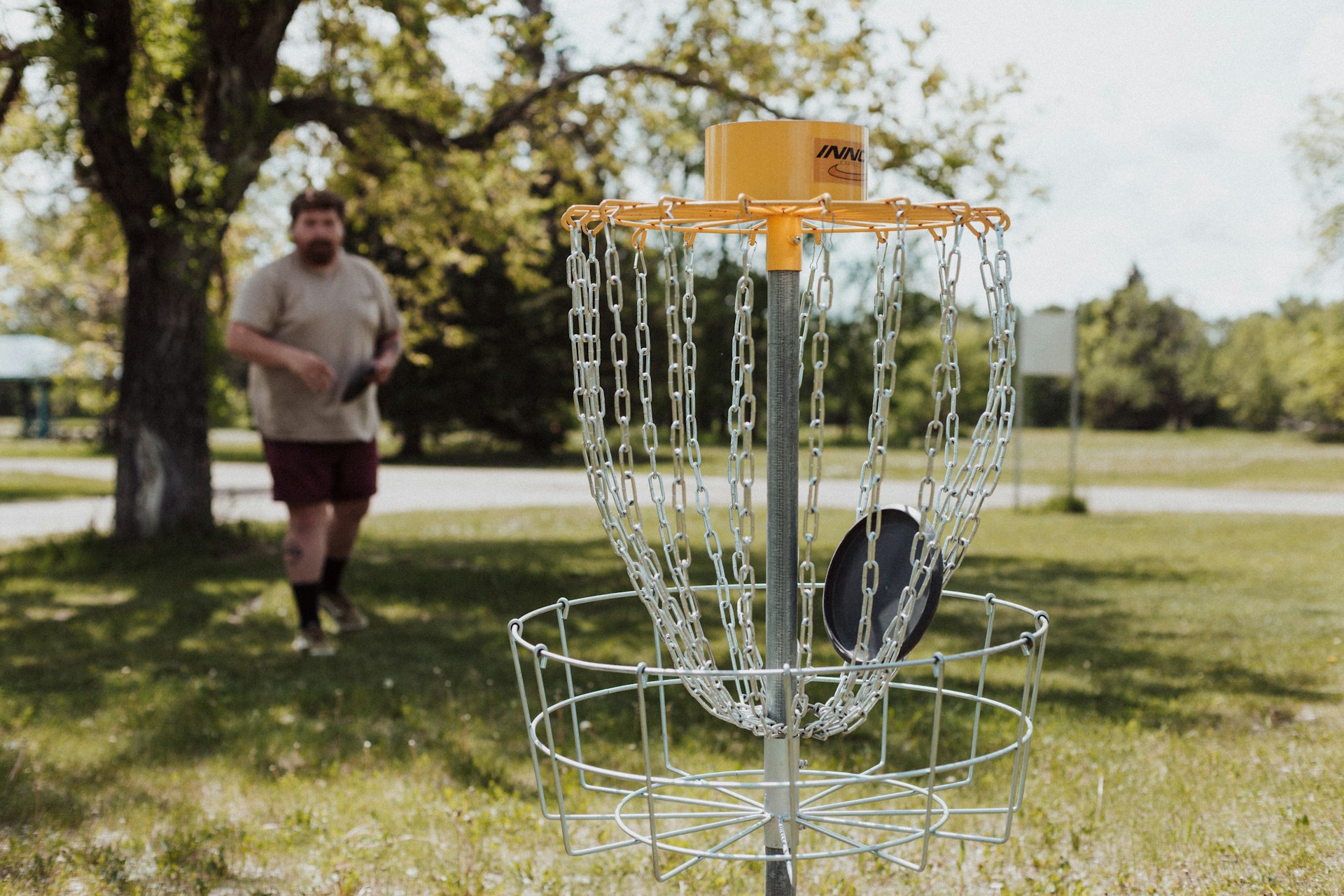 Disc Golf à Beaufort sur le parcours de 9 trous de la base de loisirs de Marcôt
